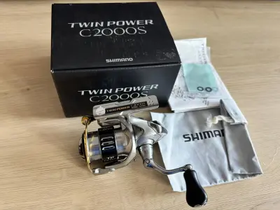 Котушка Shimano Twin Power C2000S
